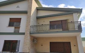 Mondello Carolina Apartment